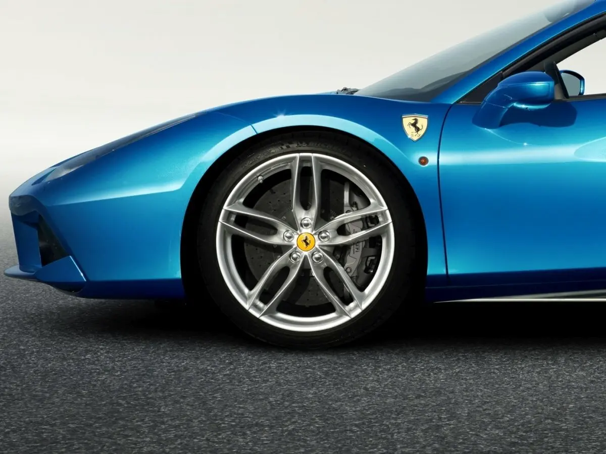 Ferrari 488 2015 – 2019 Родстер Spider — photo 15