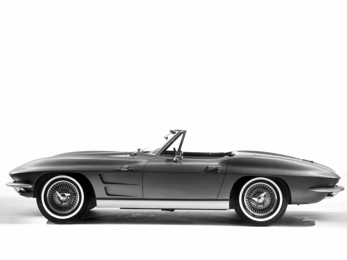 Chevrolet Corvette C2 Кабриолет — сүрөт 2