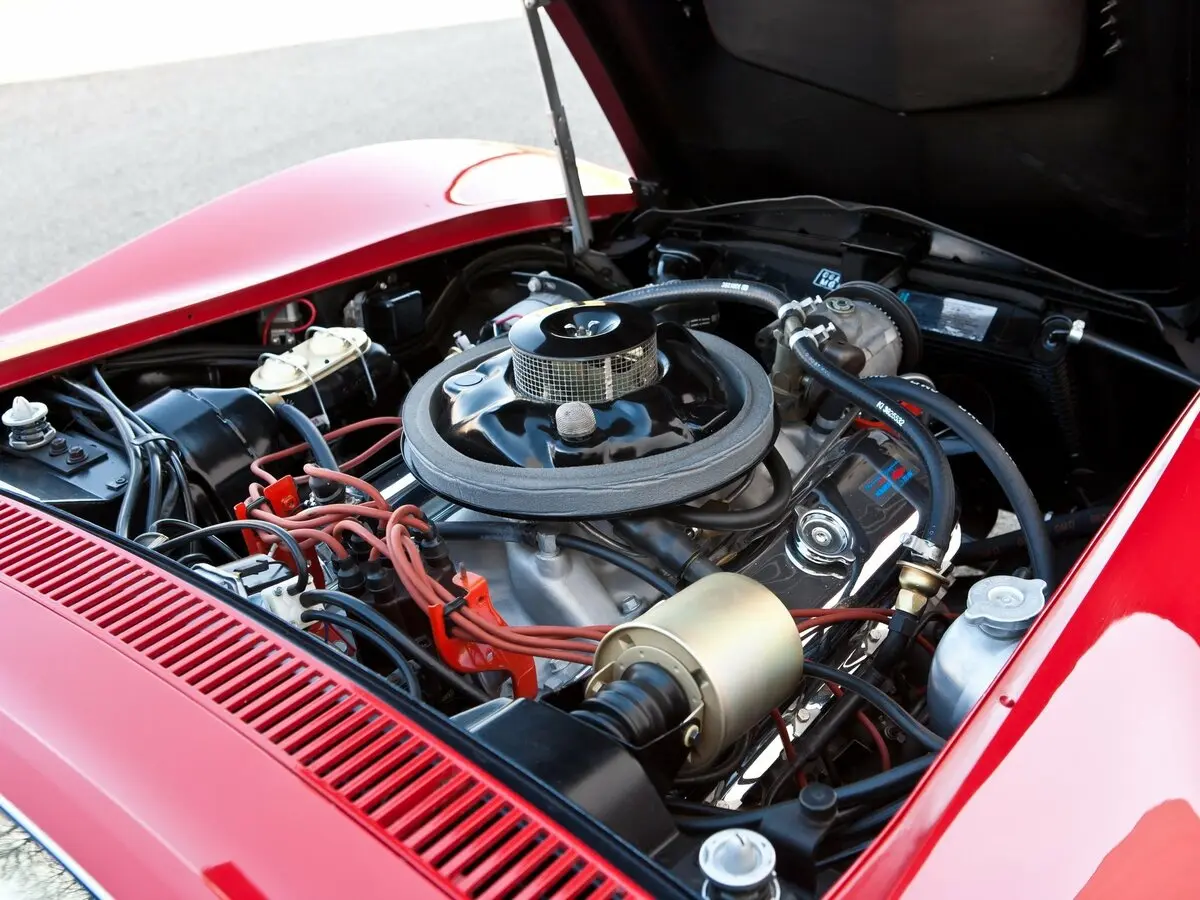Chevrolet Corvette C3 Купе — сүрөт 8