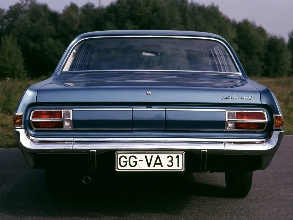 Opel Admiral A Седан — фото 4