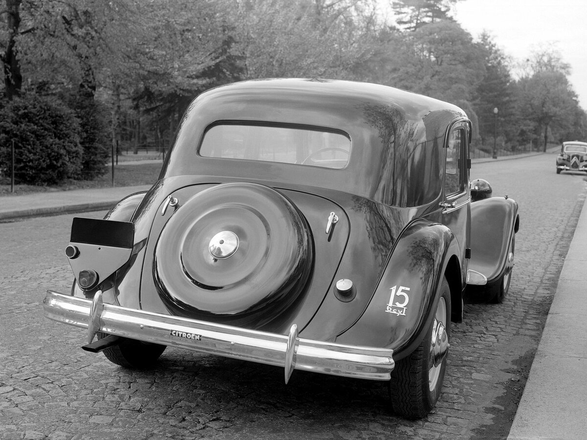 Citroen Traction Avant 1934 – 1957 Седан — фото 4