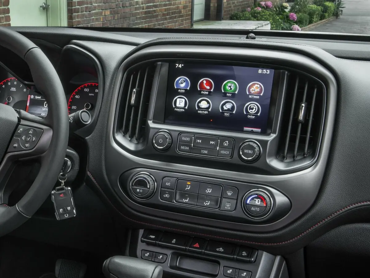 GMC Canyon II Пикап Полуторная кабина — сүрөт 14
