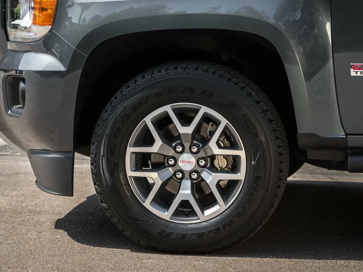 GMC Canyon II Пикап Двойная кабина Long — сүрөт 16