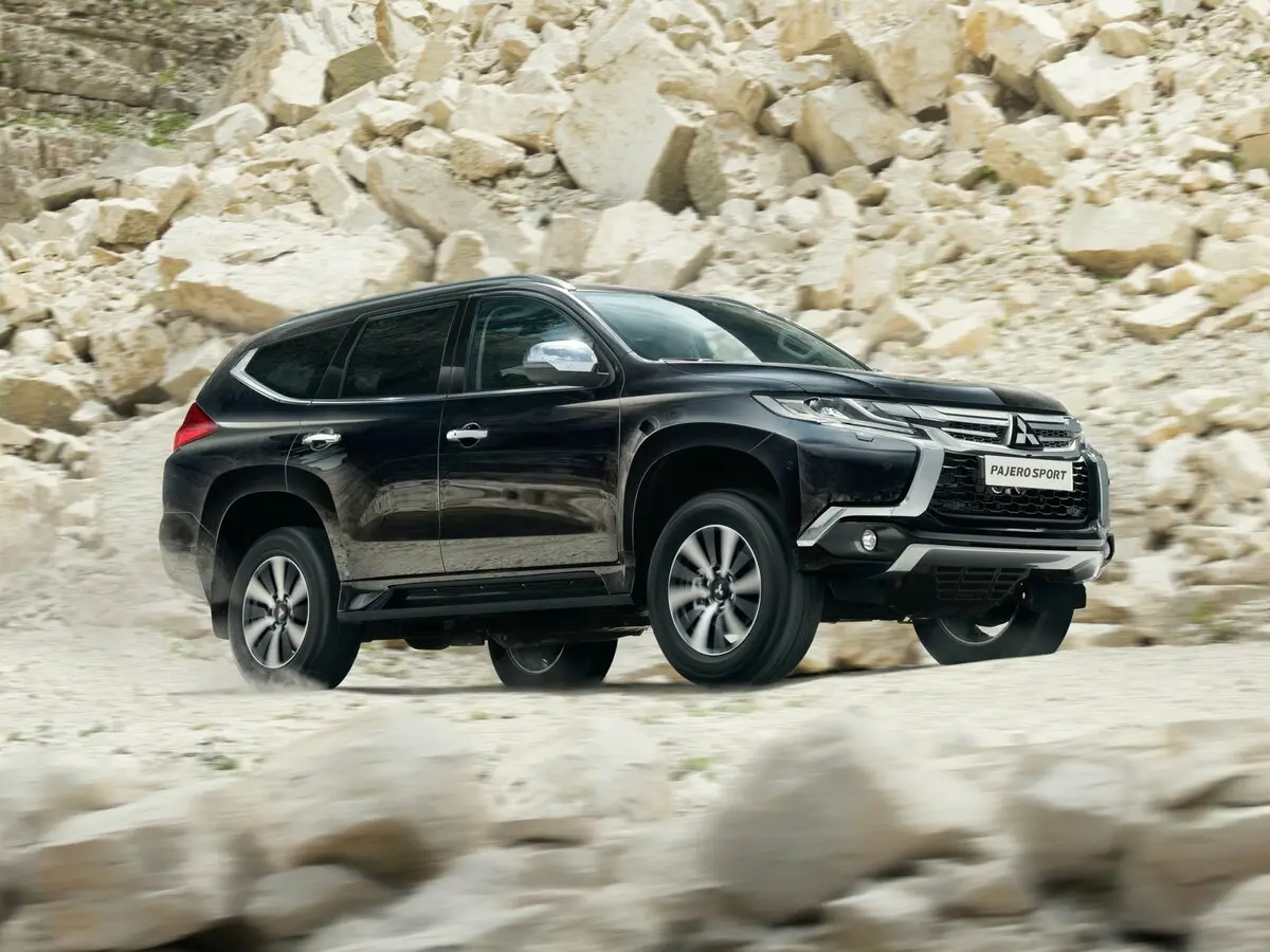 Mitsubishi Pajero Sport III