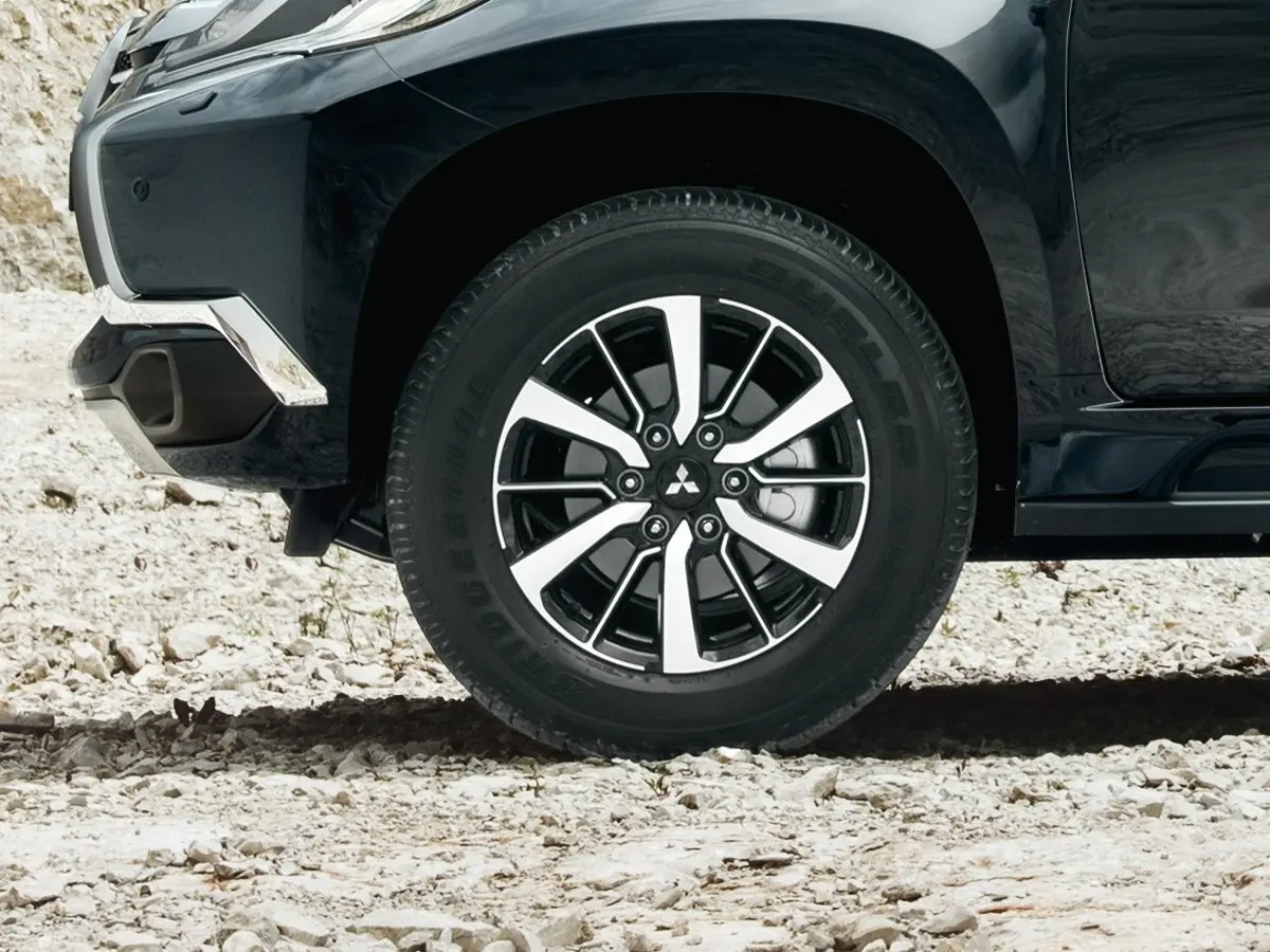 Mitsubishi Pajero Sport III Внедорожник 5 дв. — фото 12