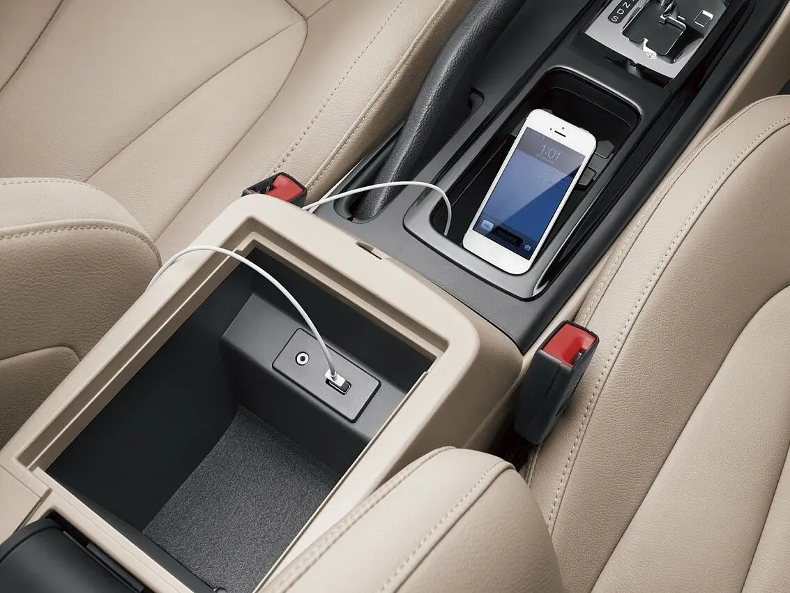 FAW Besturn B50 I Рестайлинг Седан — 照片 14