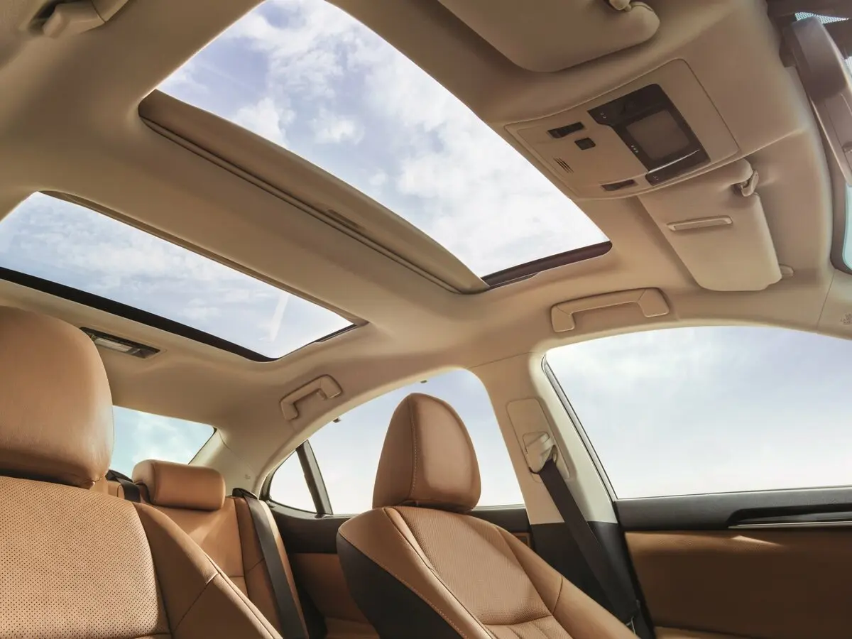 Lexus ES VI Рестайлинг Седан — фото 16