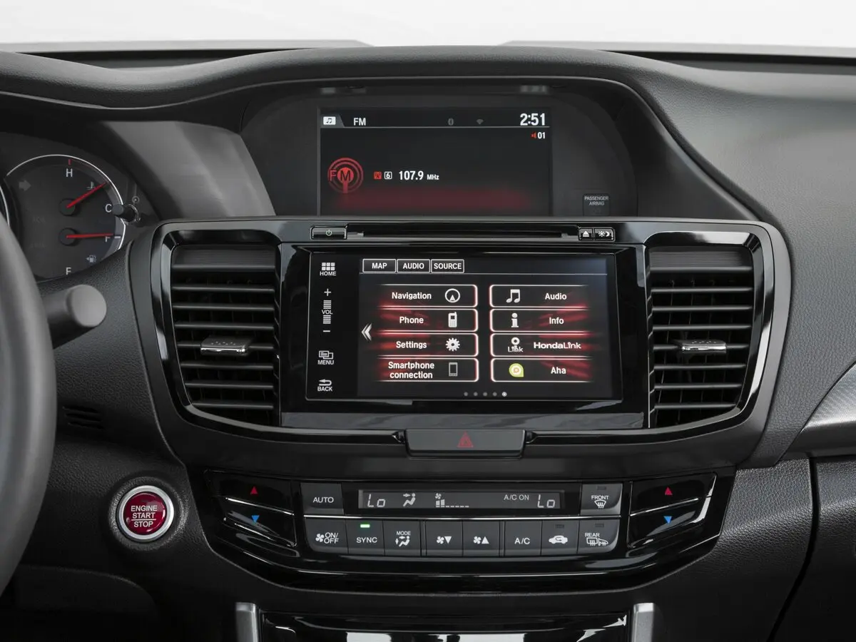 Honda Accord IX Рестайлинг Купе — фото 14
