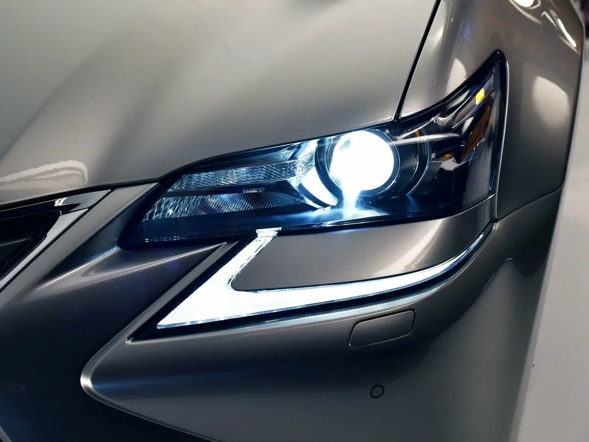 Lexus GS IV Рестайлинг Седан — фото 10