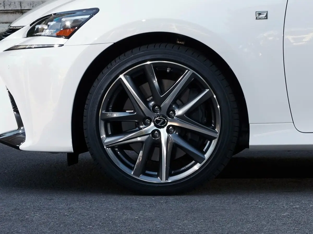 Lexus GS IV Рестайлинг Седан — фото 14