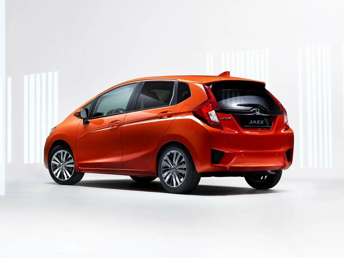 Honda Jazz III Хэтчбек 5 дв. — фото 5