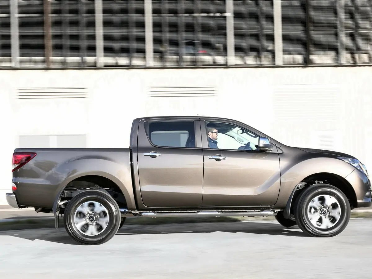 Mazda BT-50 II Рестайлинг Пикап Двойная кабина — сүрөт 2