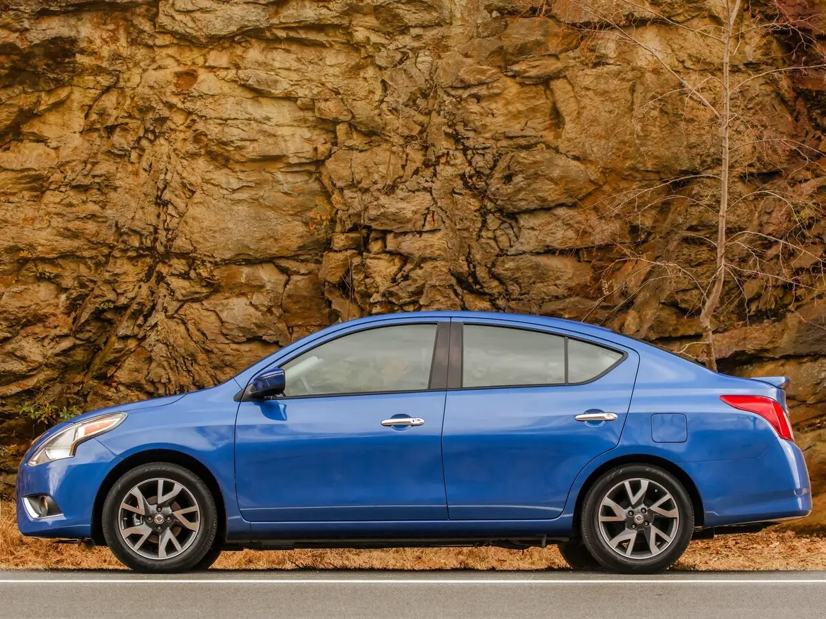 Nissan Versa II Рестайлинг Седан — сүрөт 2
