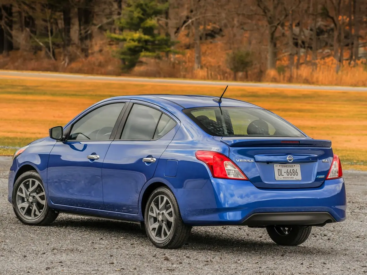 Nissan Versa II Рестайлинг Седан — сүрөт 3