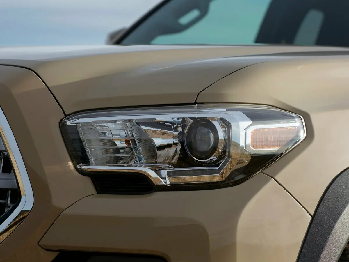 Toyota Tacoma III Пикап Полуторная кабина — сүрөт 11