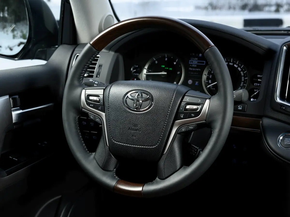 Toyota Land Cruiser 200 Series Рестайлинг 2 Внедорожник 5 дв. — фото 10