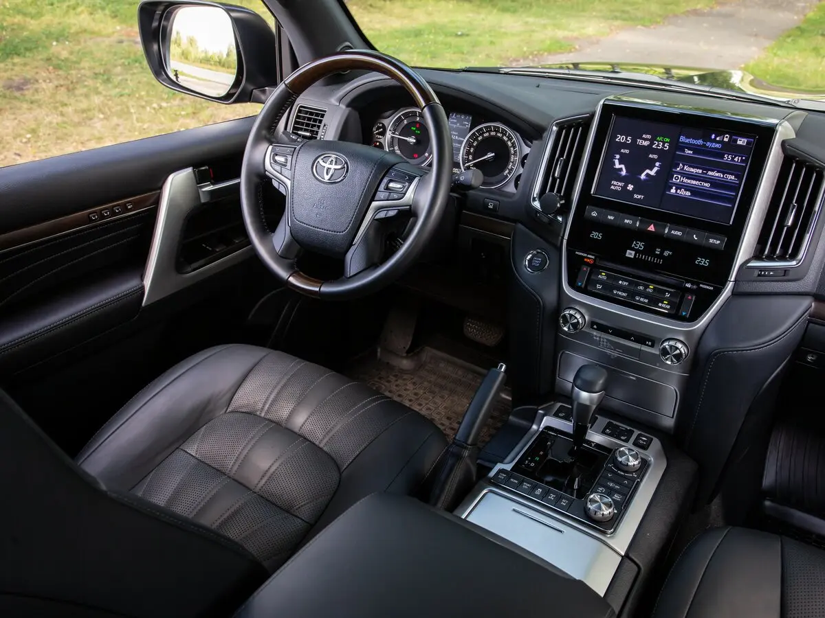 Toyota Land Cruiser 200 Series Рестайлинг 2 Внедорожник 5 дв. — фото 28