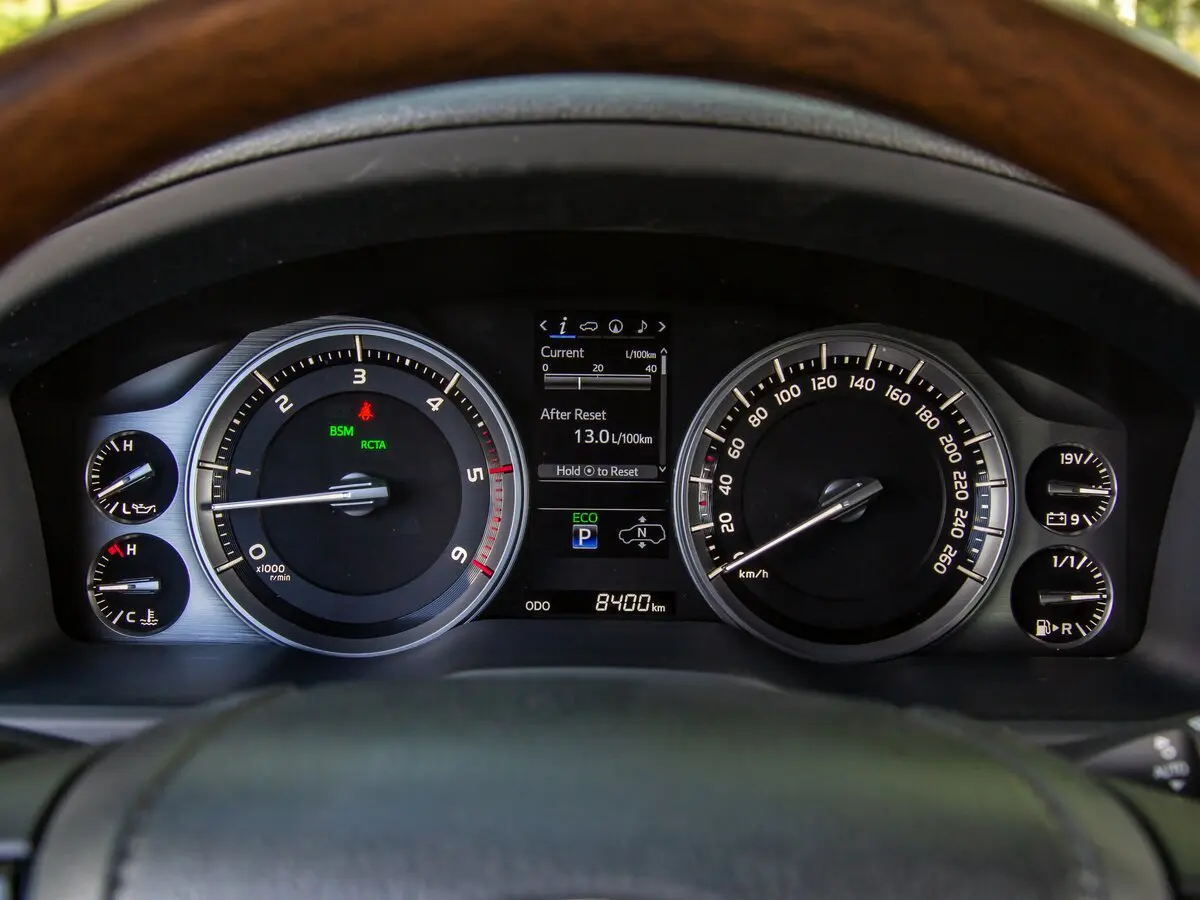 Toyota Land Cruiser 200 Series Рестайлинг 2 Внедорожник 5 дв. — фото 30