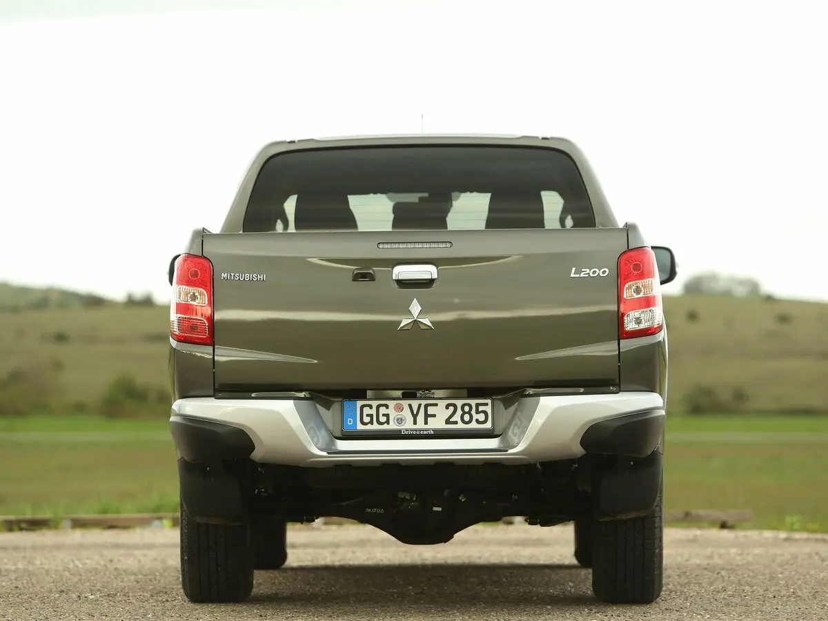 Mitsubishi L200 V Пикап Двойная кабина — сүрөт 4