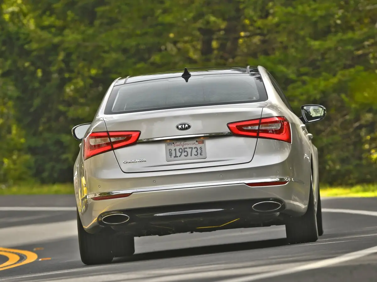 Kia Cadenza I Рестайлинг Седан — сүрөт 4