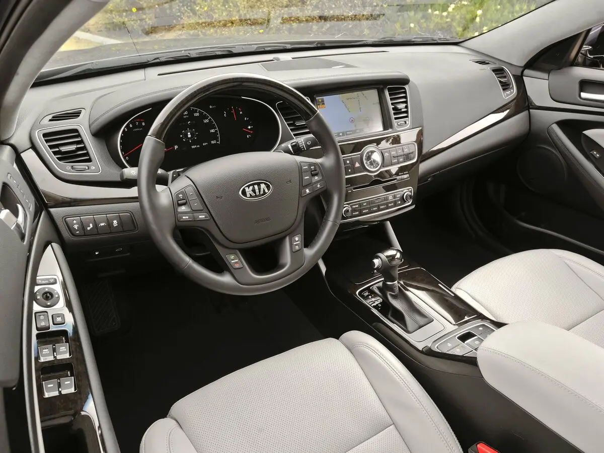 Kia Cadenza I Рестайлинг Седан — сүрөт 6