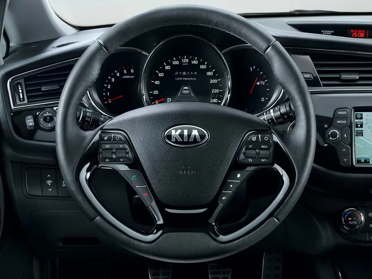 Kia Ceed II Рестайлинг Хэтчбек 3 дв. — сүрөт 6