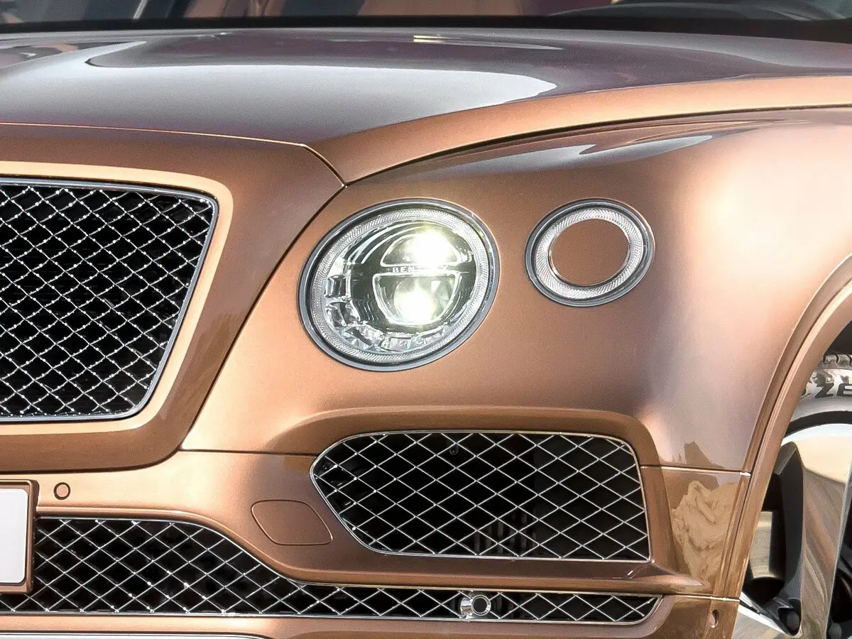 Bentley Bentayga I Внедорожник 5 дв. — сүрөт 12