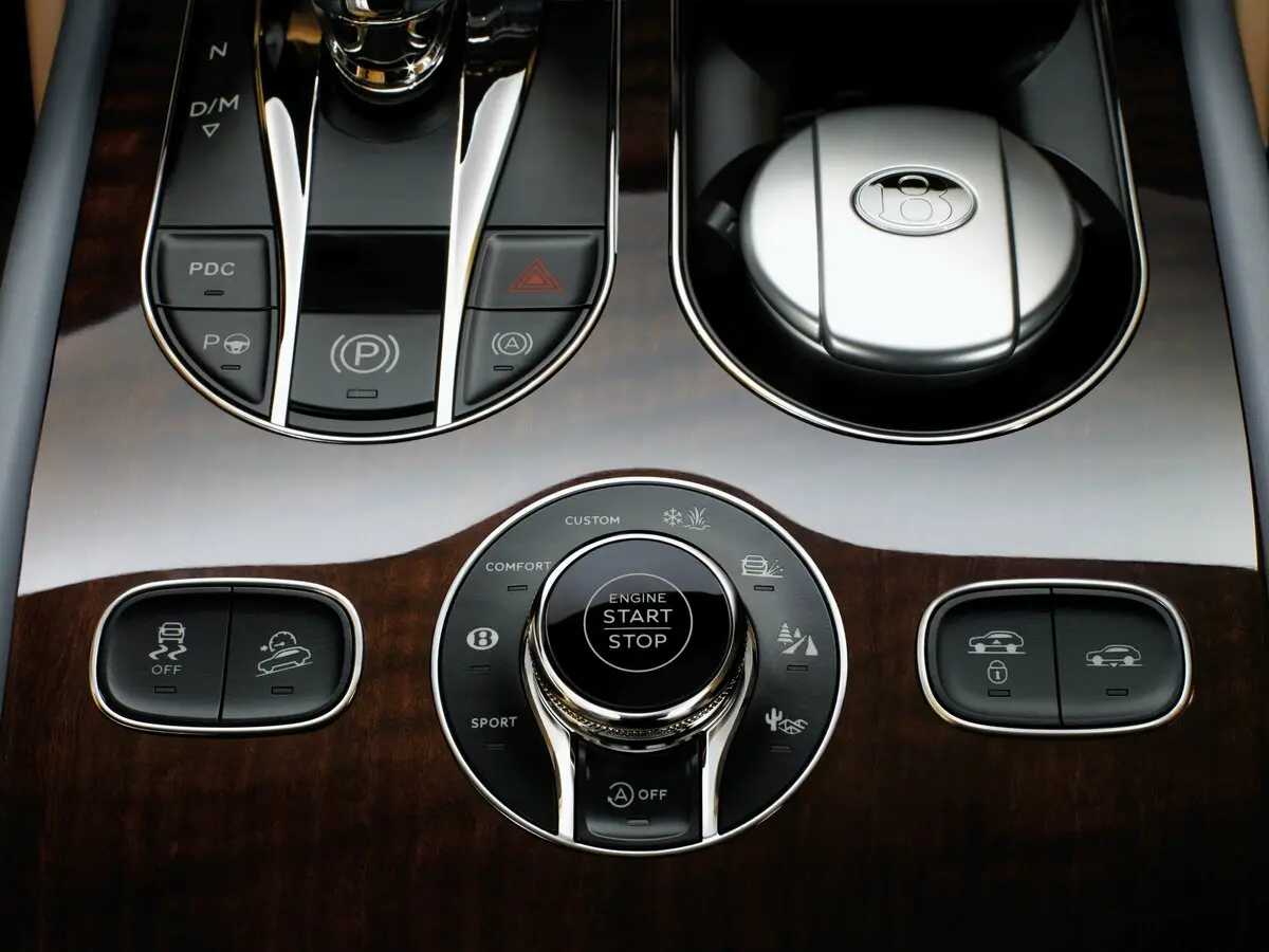 Bentley Bentayga I Внедорожник 5 дв. — сүрөт 14