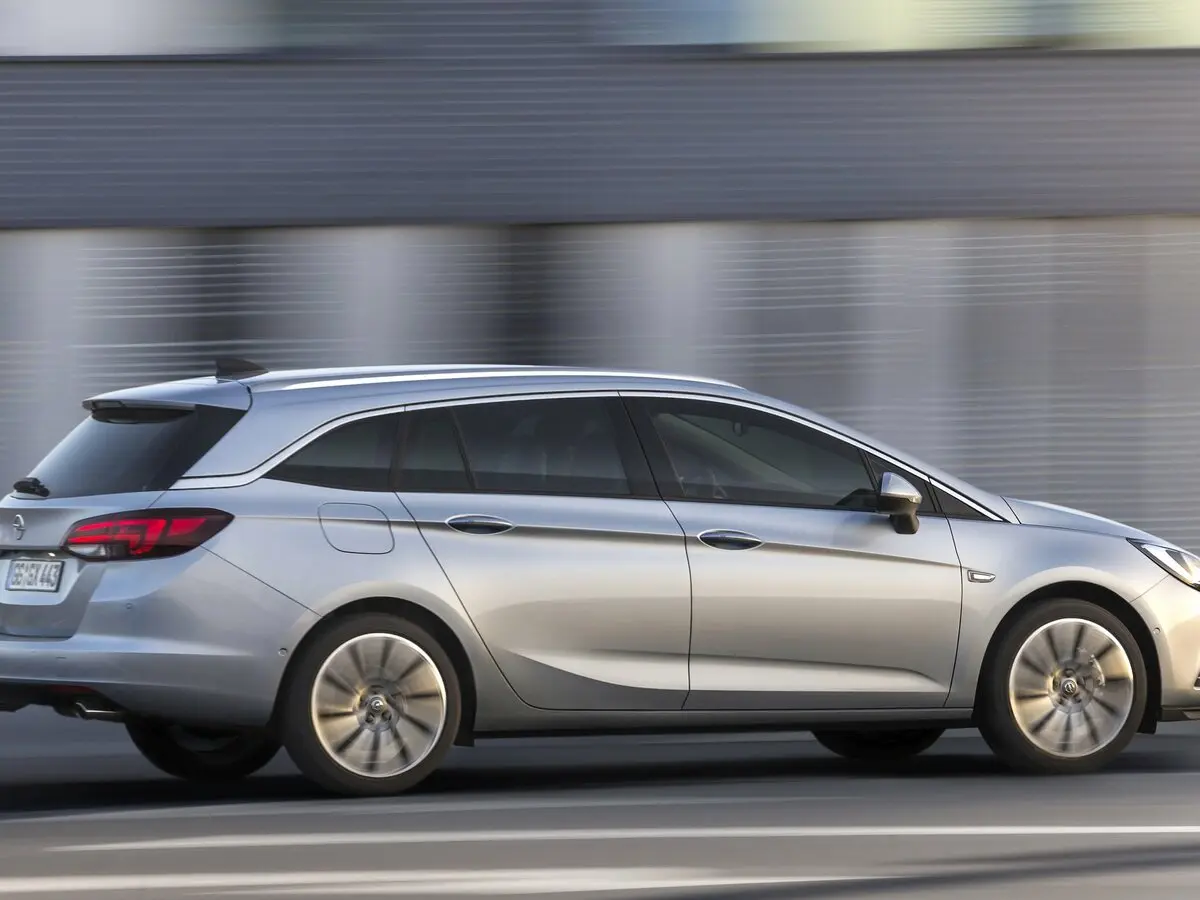 Opel Astra K Универсал 5 дв. — фото 2