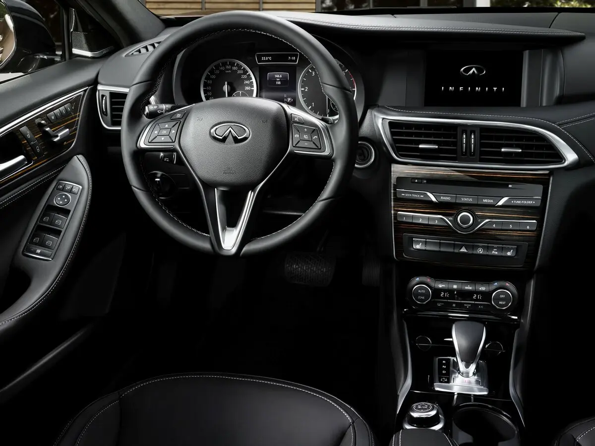 Infiniti Q30 2015 – 2019 Хэтчбек 5 дв. — сүрөт 6