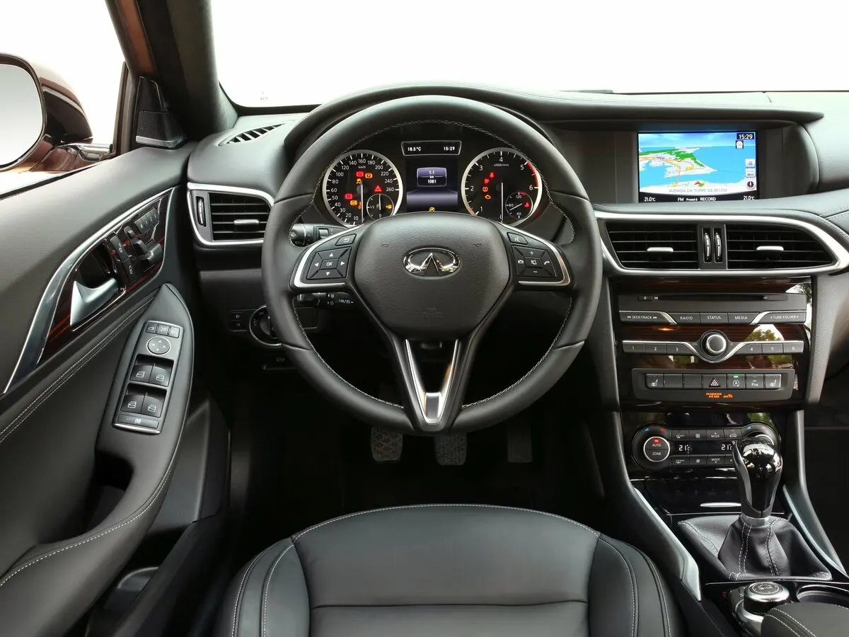 Infiniti Q30 2015 – 2019 Хэтчбек 5 дв. — сүрөт 10