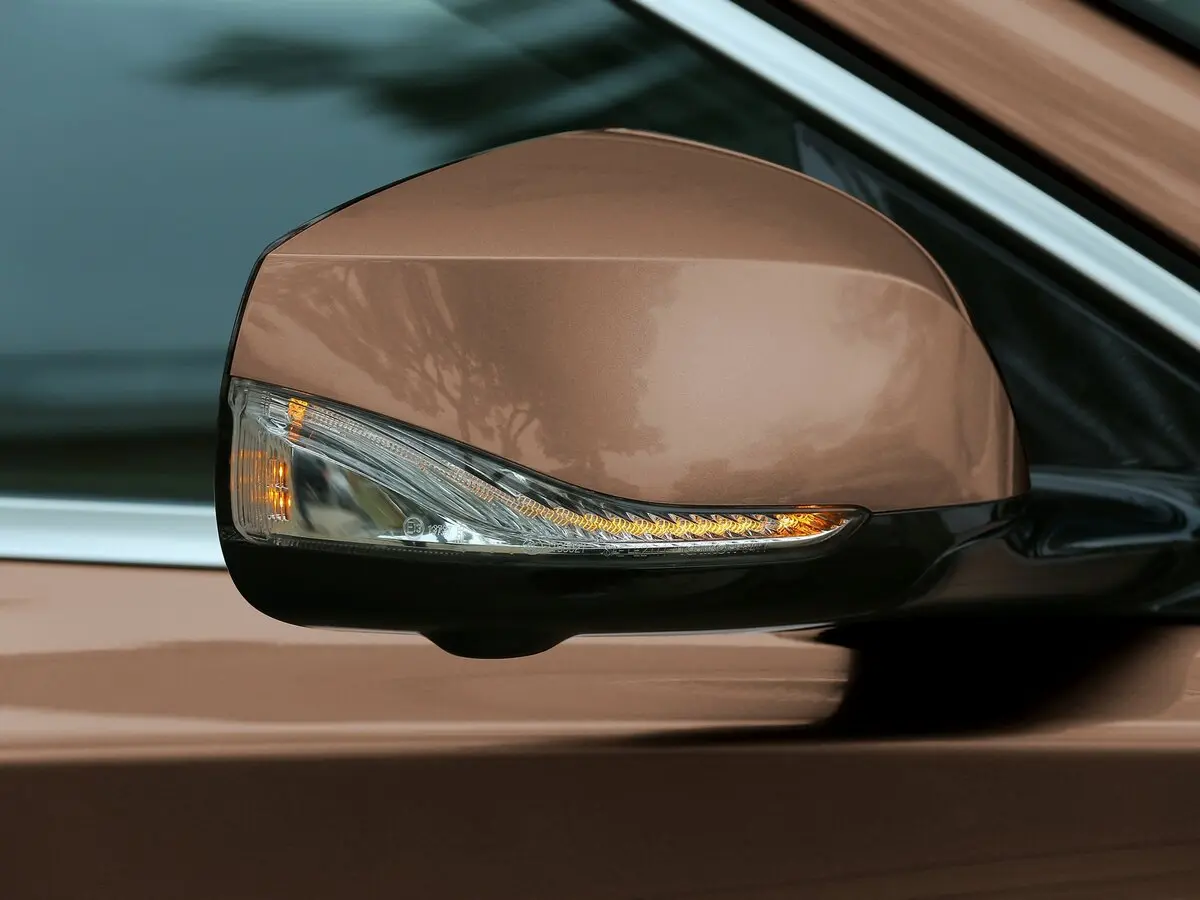Infiniti Q30 2015 – 2019 Хэтчбек 5 дв. — сүрөт 16