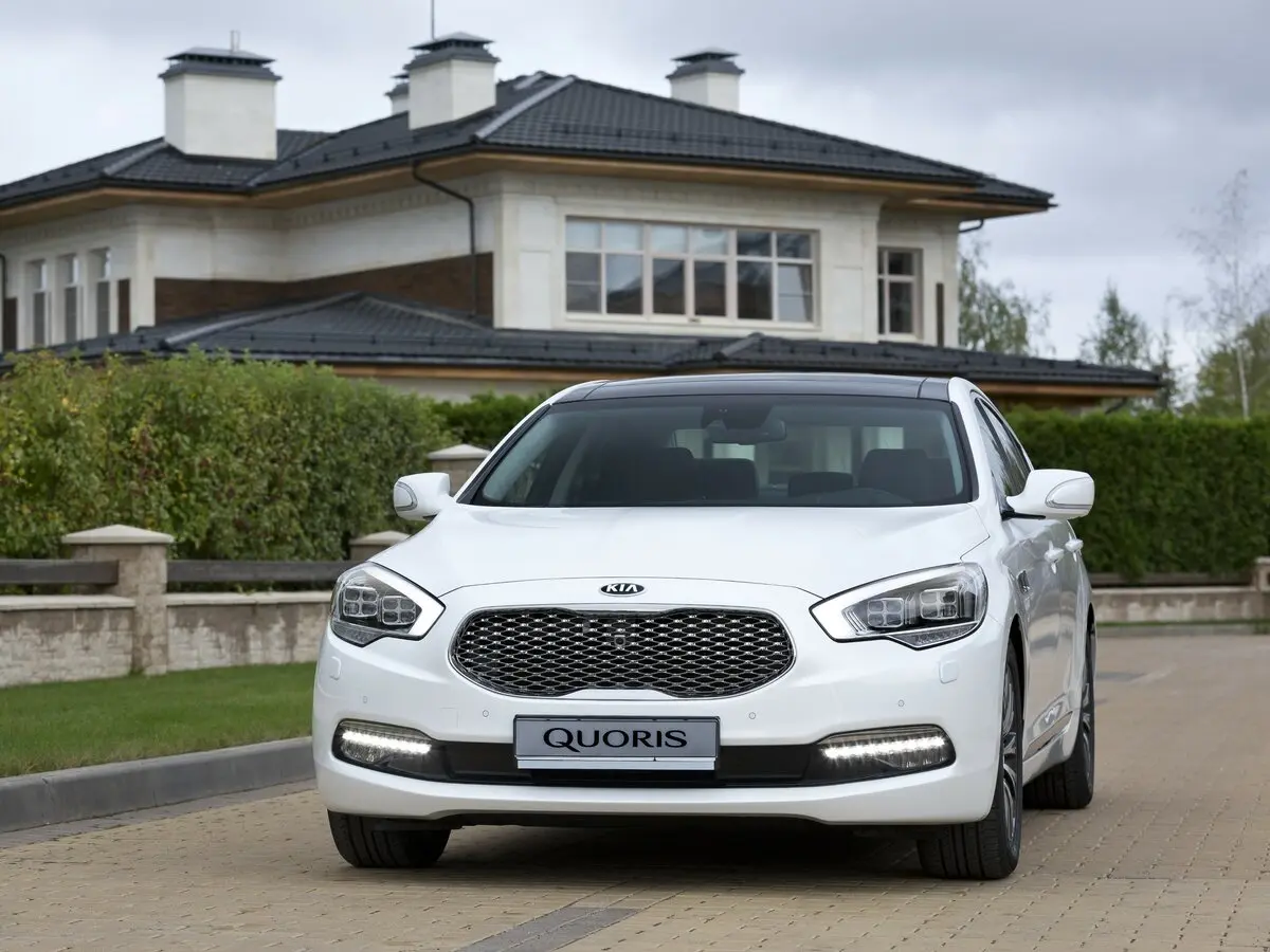 Kia Quoris I Ресталинг 2 Седан — сүрөт 3