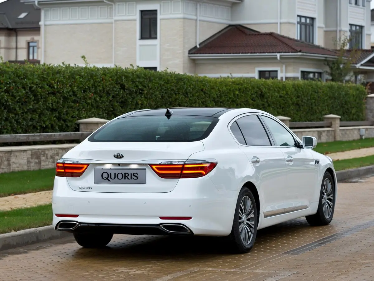 Kia Quoris I Ресталинг 2 Седан — сүрөт 4