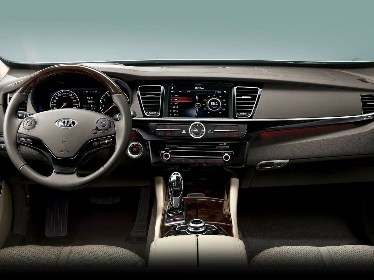Kia Quoris I Ресталинг 2 Седан — сүрөт 5