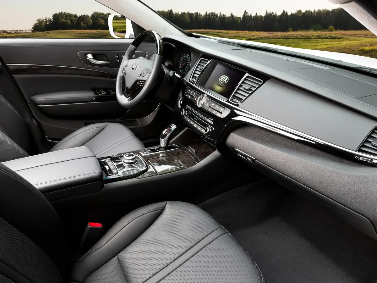 Kia Quoris I Ресталинг 2 Седан — сүрөт 6