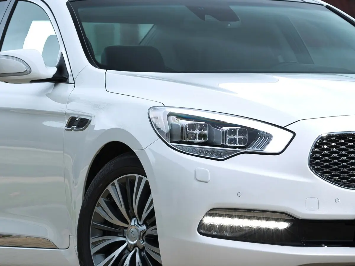 Kia Quoris I Ресталинг 2 Седан — сүрөт 11