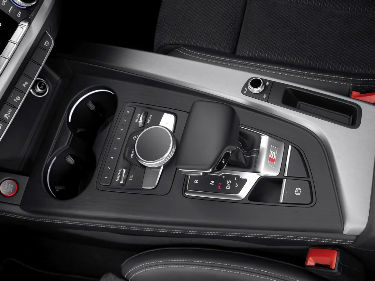 Audi S4 V (B9) Седан — 照片 10
