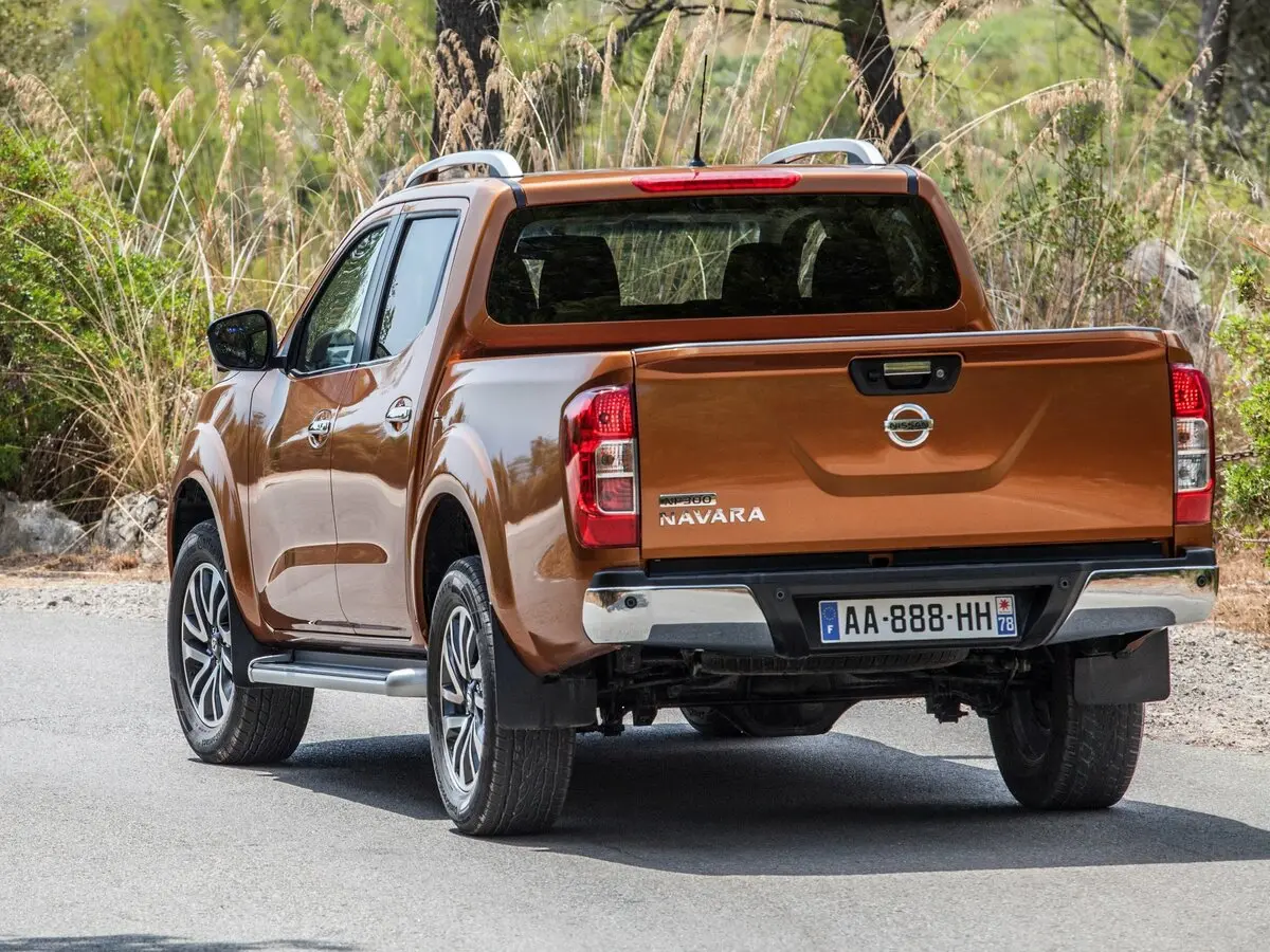 Nissan Navara (Frontier) IV (D23) Пикап Двойная кабина Double-Cab — photo 4