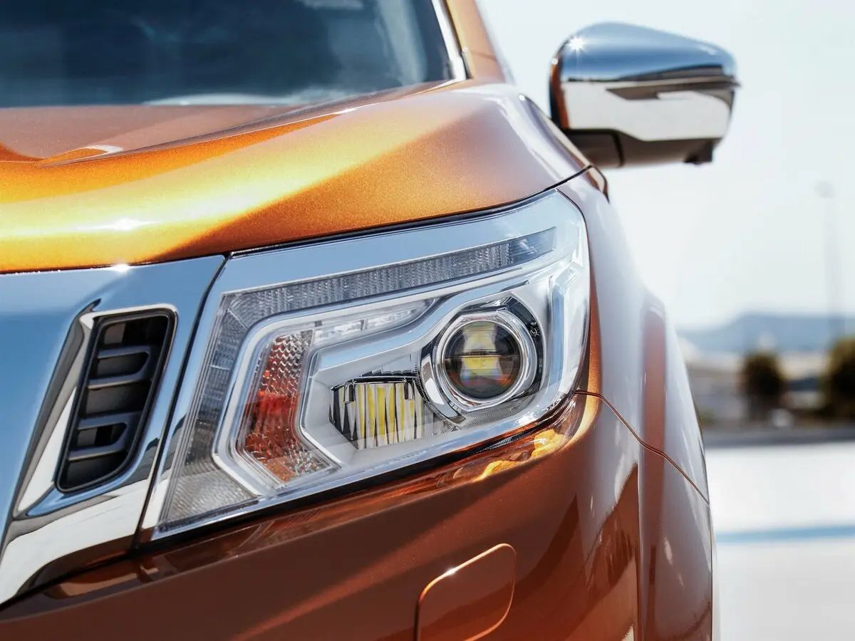 Nissan Navara (Frontier) IV (D23) Пикап Двойная кабина Double-Cab — photo 13