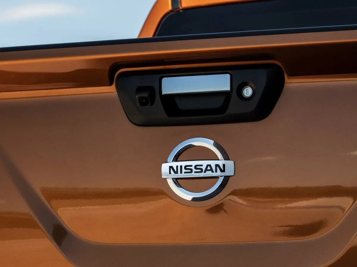 Nissan Navara (Frontier) IV (D23) Пикап Двойная кабина Double-Cab — photo 16