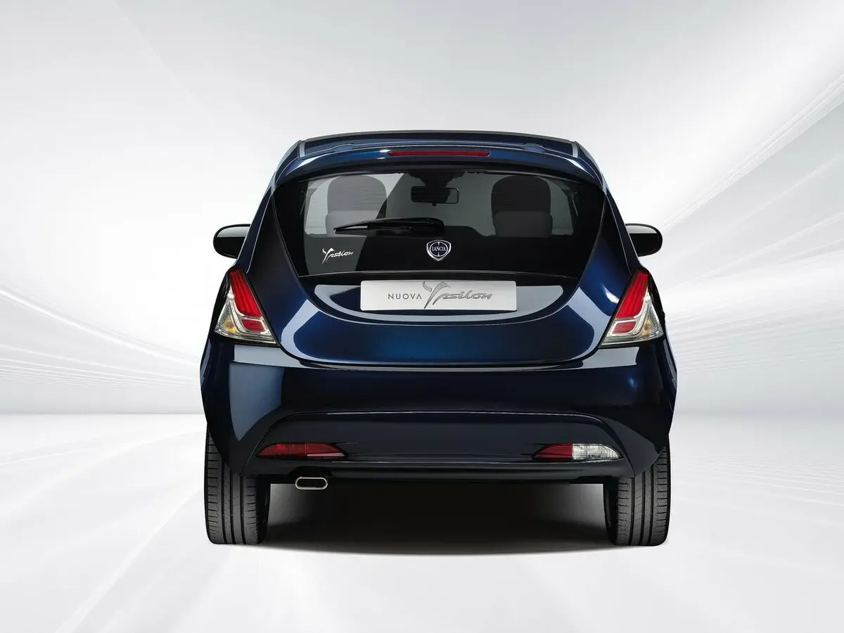 Lancia Ypsilon III (Type 846) Рестайлинг Хэтчбек 5 дв. — 照片 3
