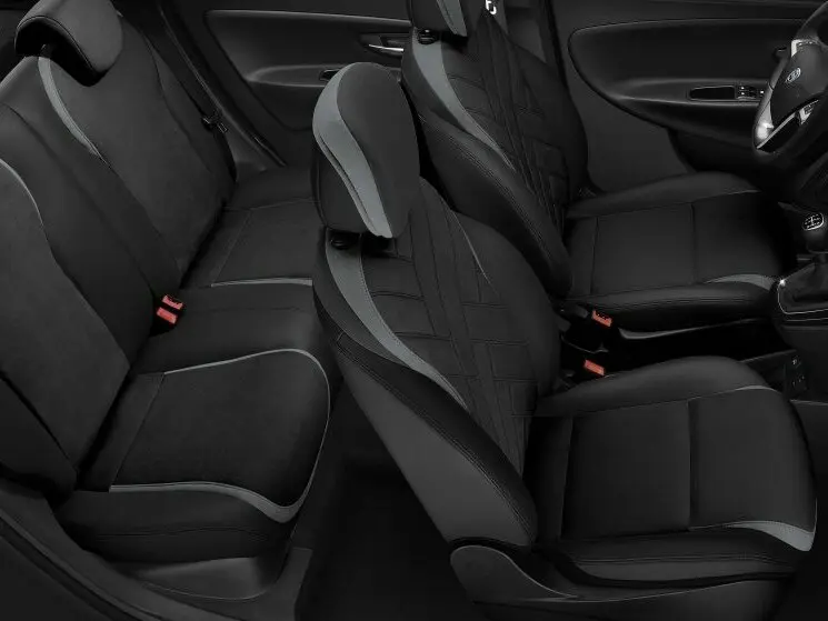 Lancia Ypsilon III (Type 846) Рестайлинг Хэтчбек 5 дв. — 照片 10