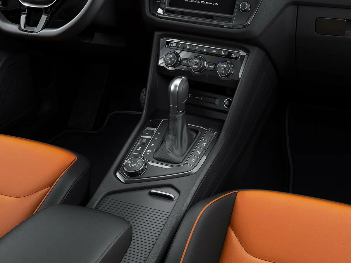 Volkswagen Tiguan II Внедорожник 5 дв. — photo 11