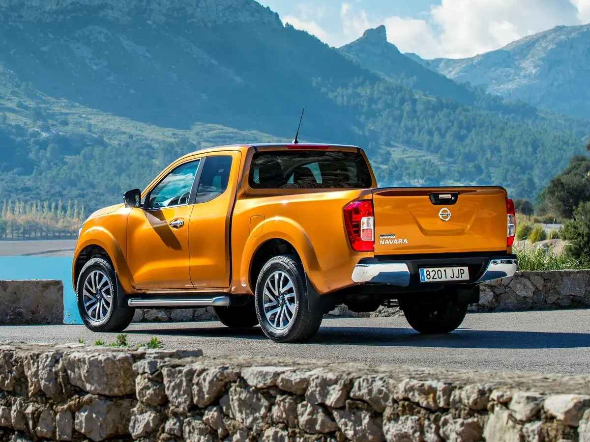 Nissan Navara (Frontier) IV (D23) Пикап Полуторная кабина King-Cab — 照片 5