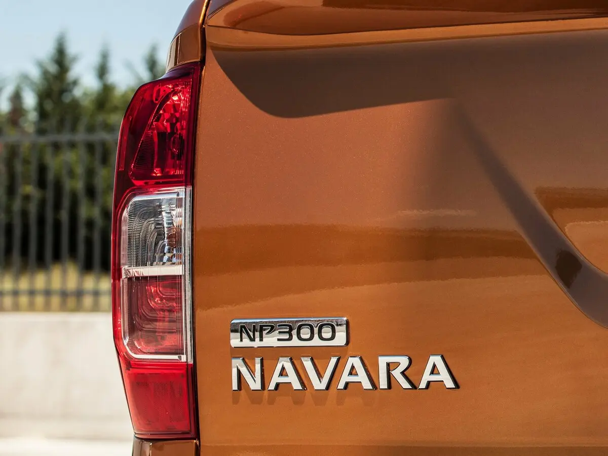Nissan Navara (Frontier) IV (D23) Пикап Полуторная кабина King-Cab — 照片 12