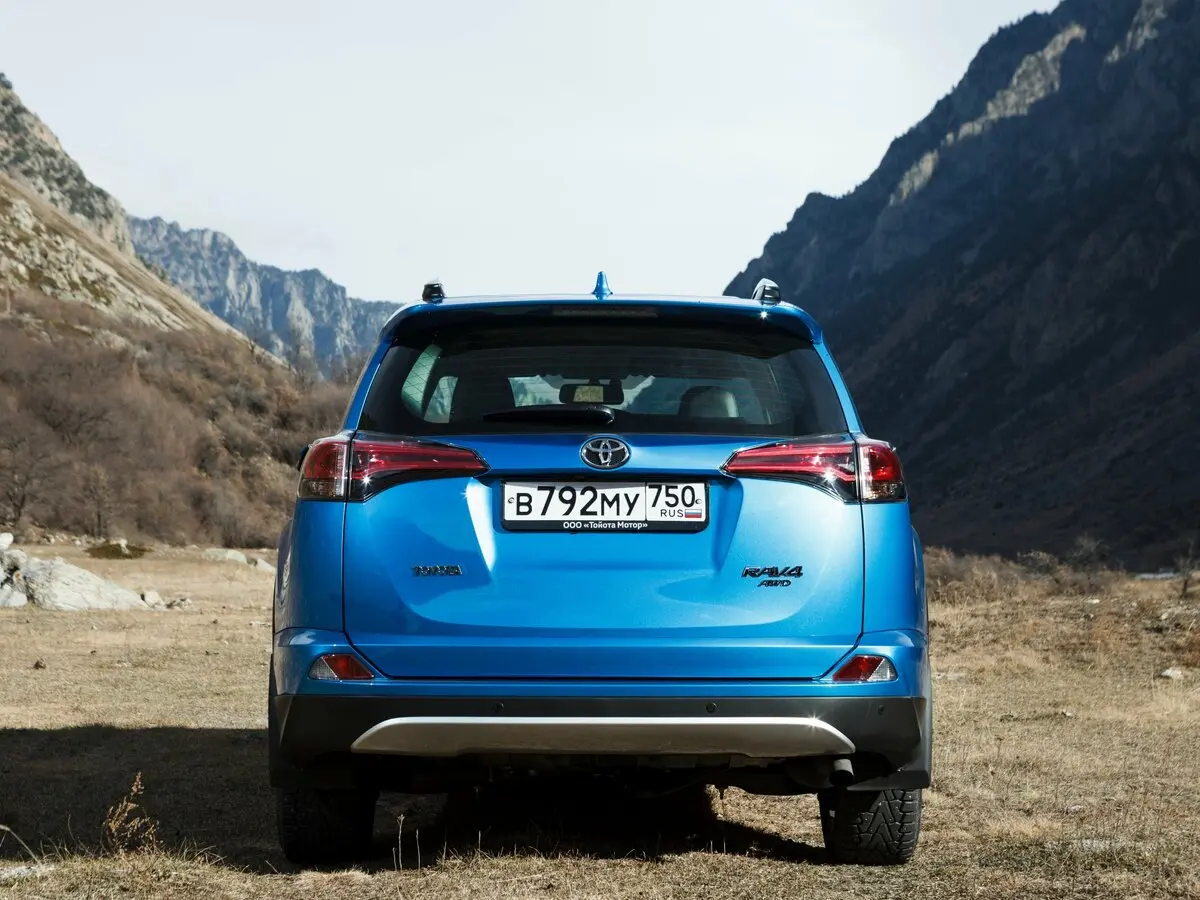 Toyota RAV4 IV (XA40) Рестайлинг Внедорожник 5 дв. — фото 4