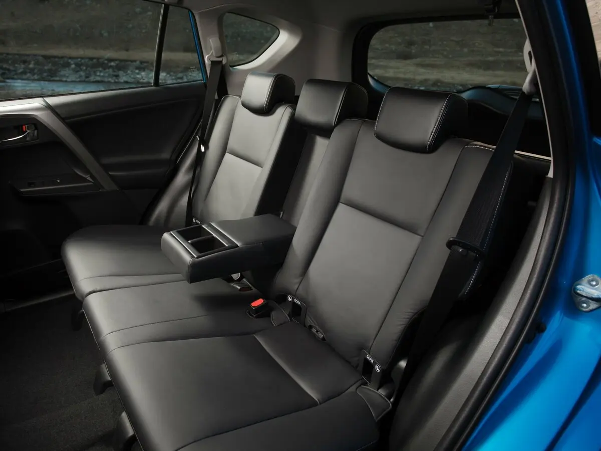 Toyota RAV4 IV (XA40) Рестайлинг Внедорожник 5 дв. — фото 11