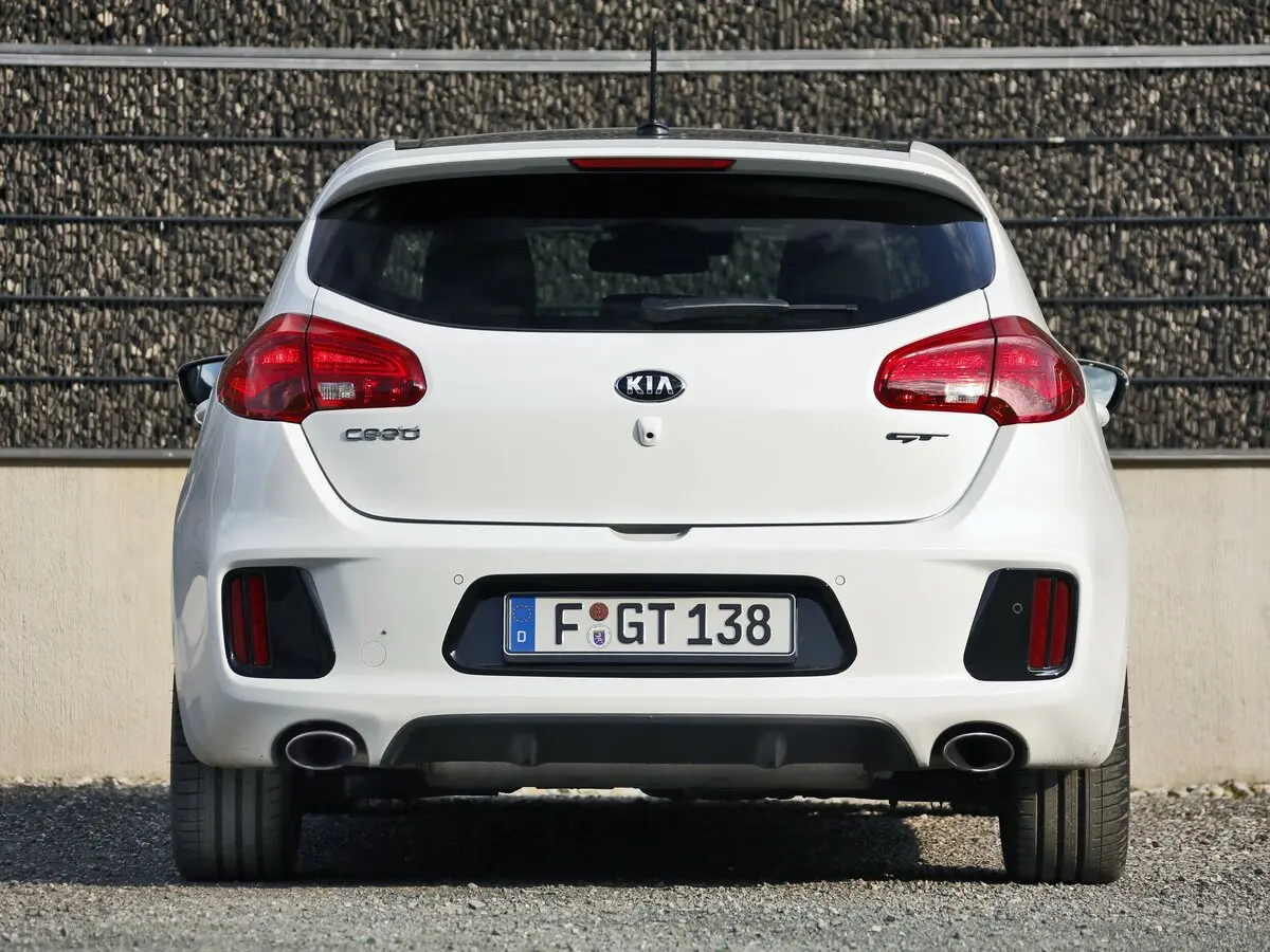 Kia Ceed GT I Рестайлинг Хэтчбек 5 дв. — сүрөт 4