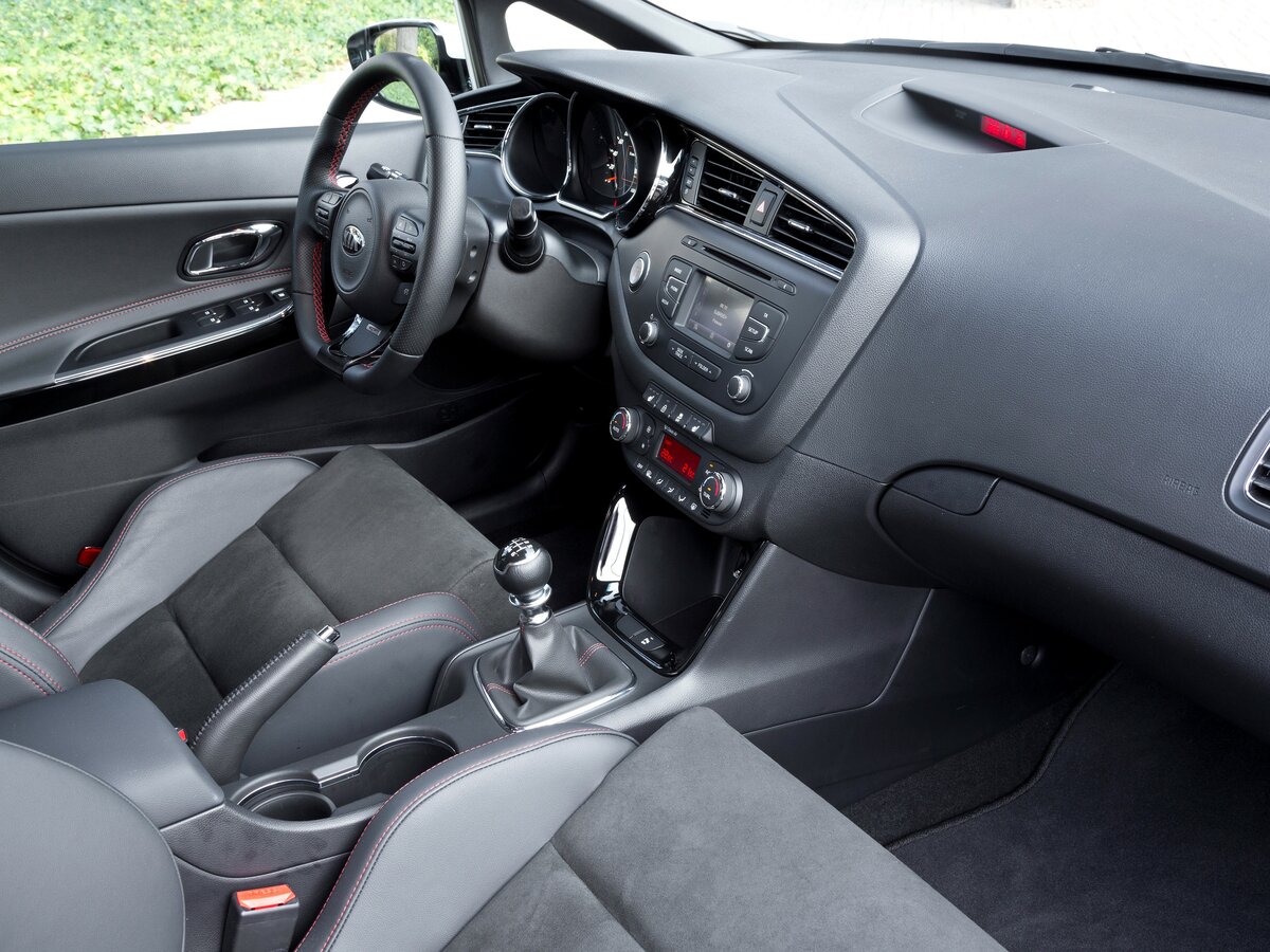 Kia Ceed GT I Рестайлинг Хэтчбек 5 дв. — фото 7